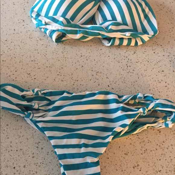 Mikoh striped bikini set in size small - Picture 5 of 8